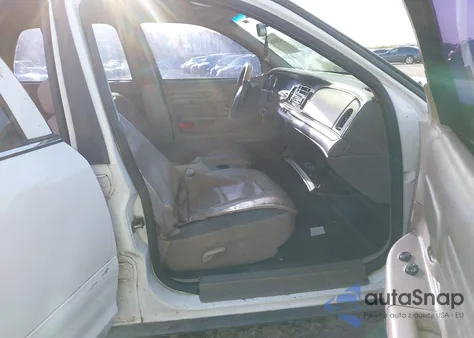 1999 Ford Crown Victoria Police Interceptor из США, поврежденный, VIN 2FAFP71W3XX138151